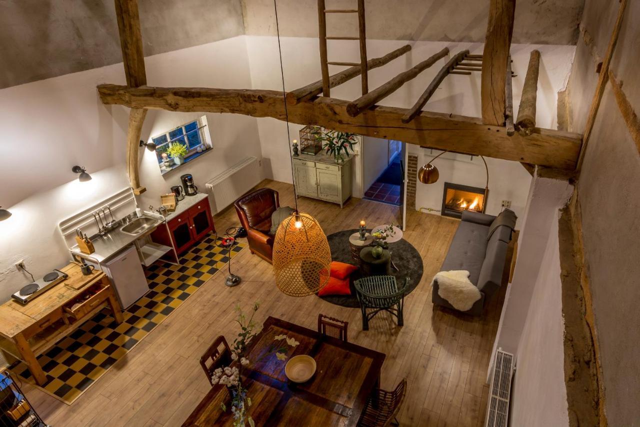 Aan De Holle Weg. Zeer Landelijk Gelegen Verbouwde Stal Tot Woning Nuth Esterno foto